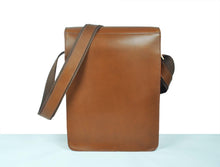 Load image into Gallery viewer, Leather Messenger Bag (MB04)