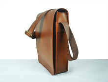 Load image into Gallery viewer, Leather Messenger Bag (MB04)